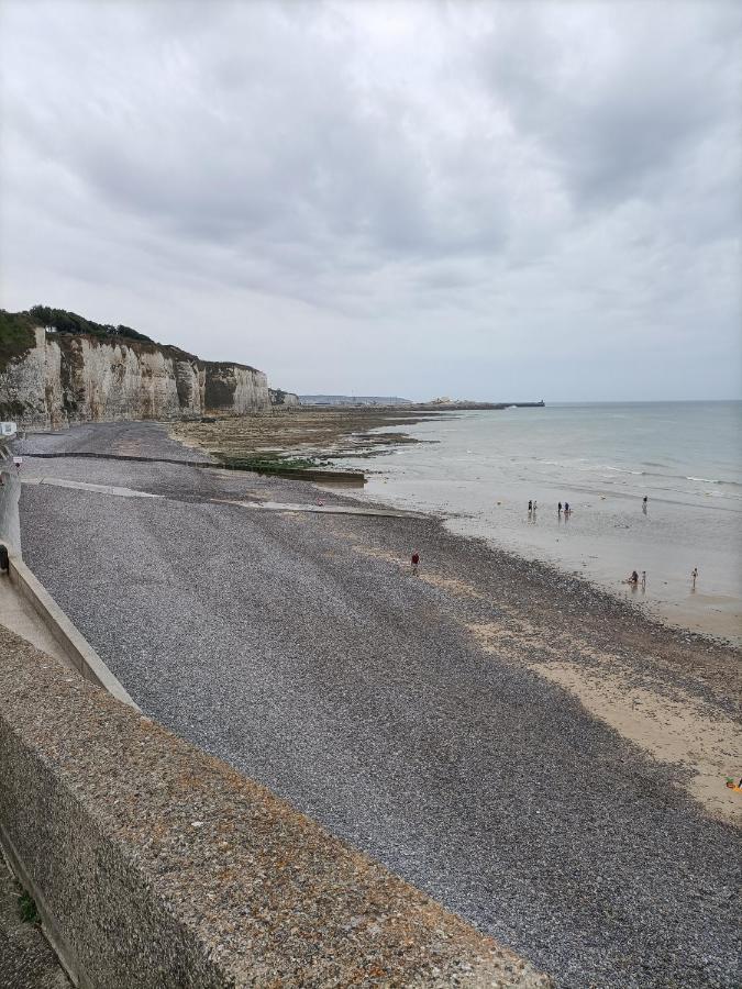 Holiday home Agreable Maison 3* En Bord De